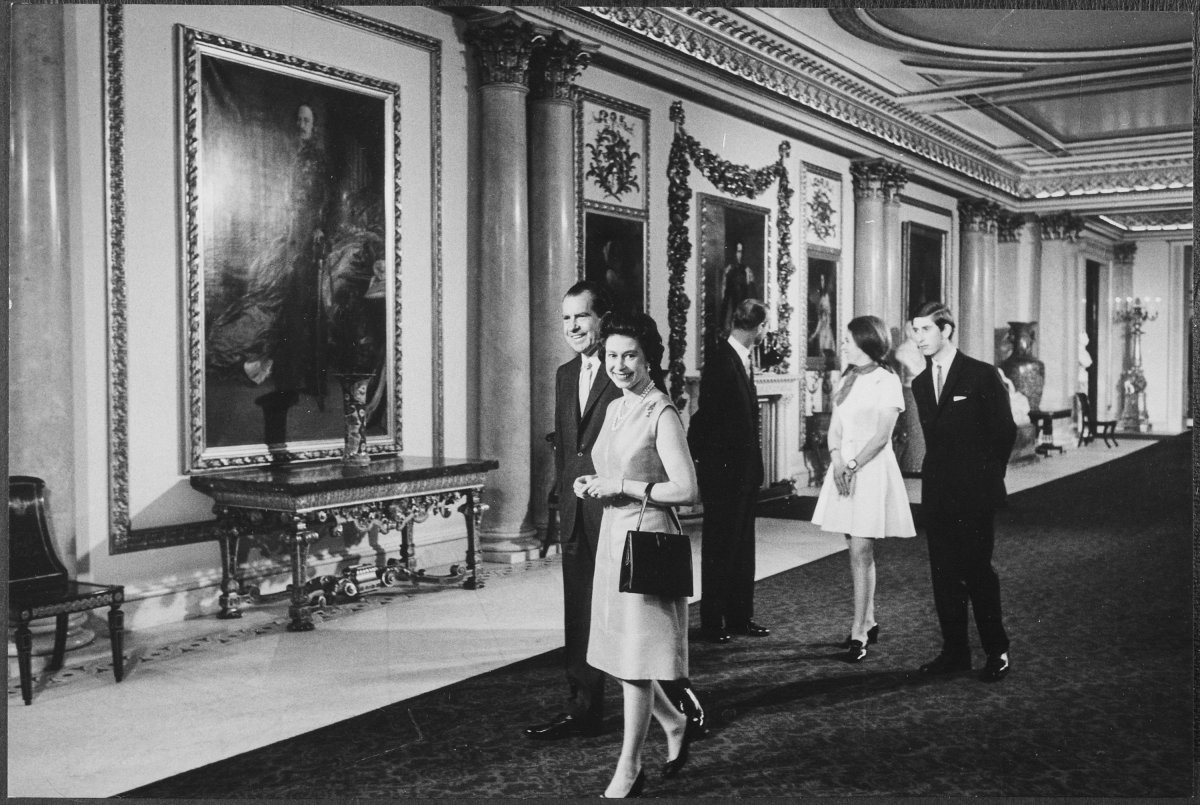 Nixon touring the Palace in 1969
