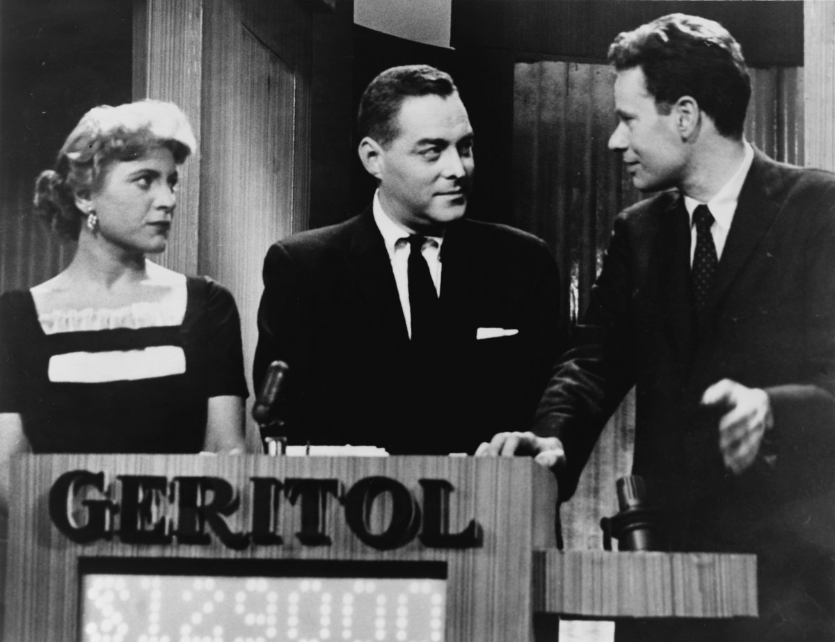 Van Doren (right) on Twenty-One with Vivienne Nearing and Jack Barry