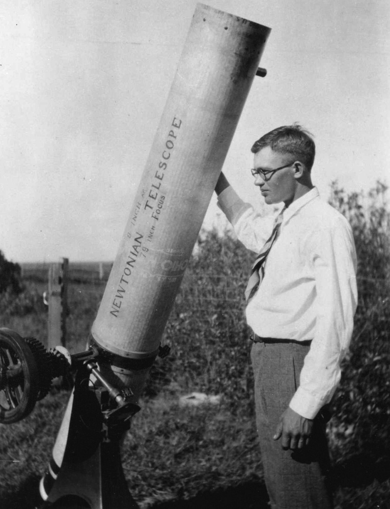 Tombaugh with his homemade 9-inch telescope
