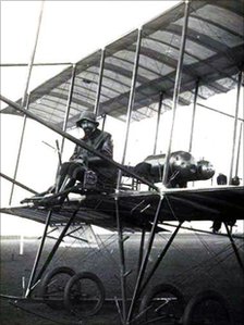Giulio Gavotti on a Farman biplane, Rome 1910