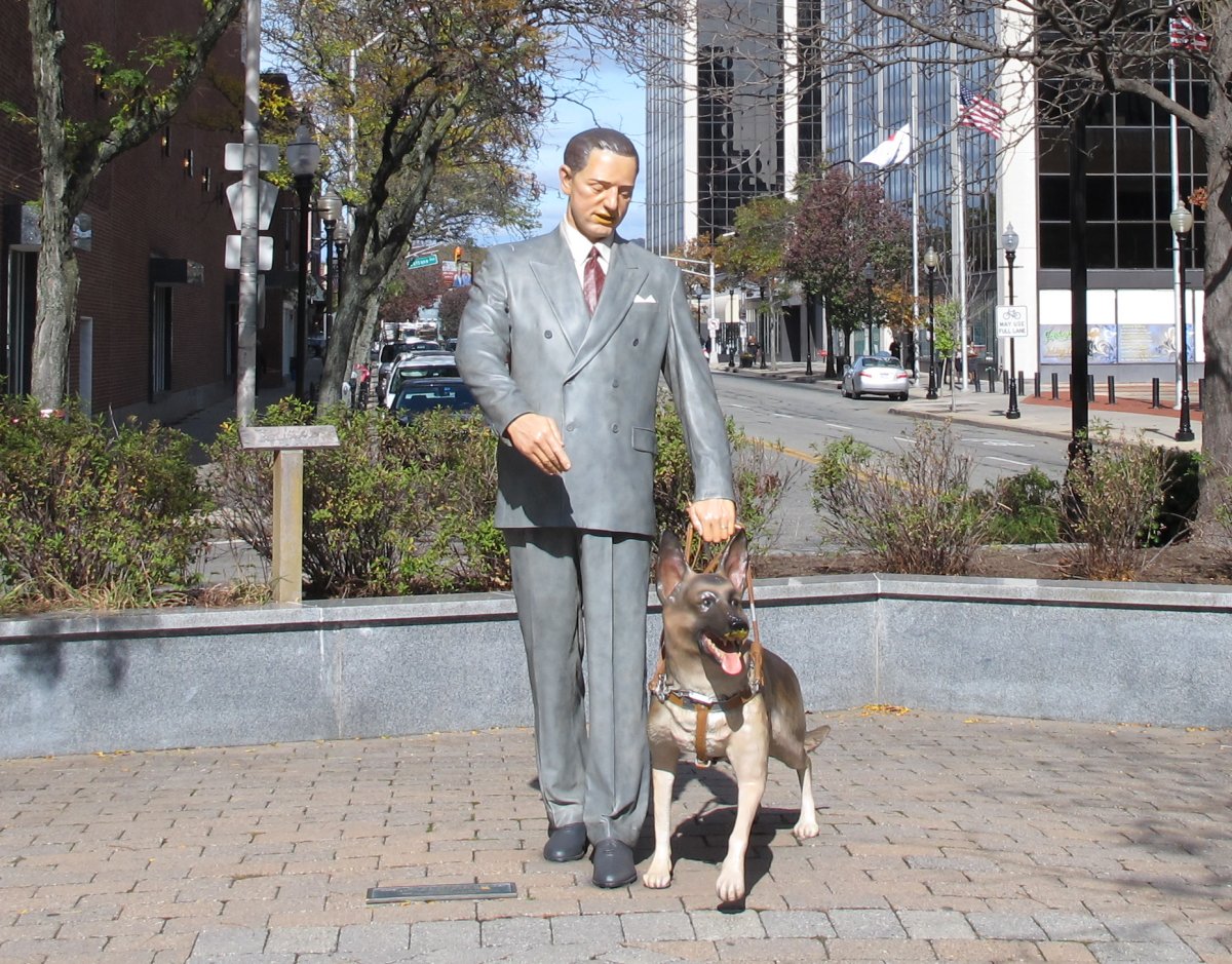 Statue of Morris Frank and Buddy