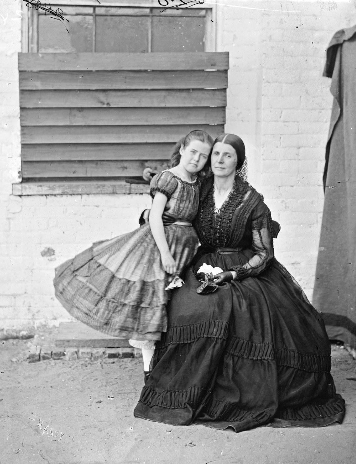 Greenhow with her daughter (1862)