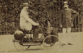 Georges Bouton and Albert de Dion (driving) one of their vehicles in 1887